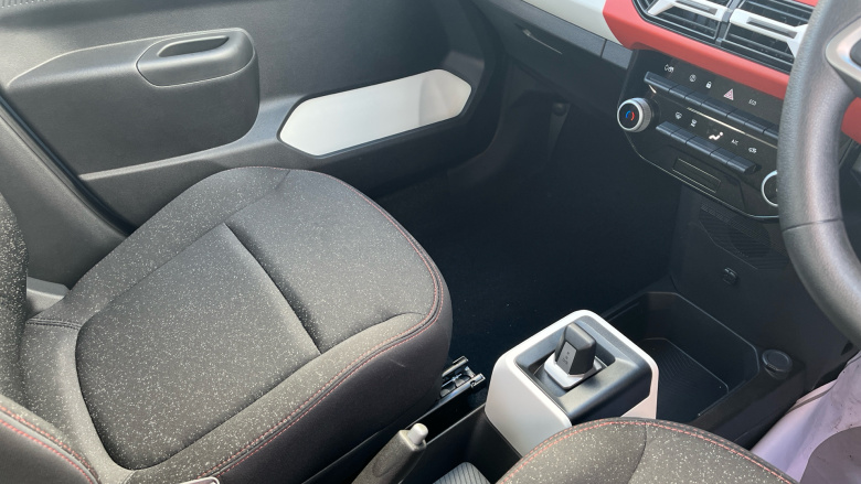 Dacia Spring 27kWh Expression 65 48kW 5dr Auto Electric Hatchback